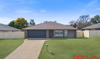Property at 8 Regal Park Drive, Oxley Vale