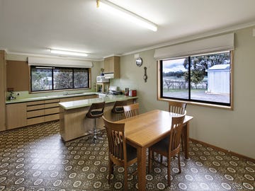 108 Baynton Road, Kyneton, Vic 3444 - Property Details