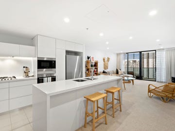 20901/21 Elizabeth Av, Broadbeach, QLD, 4218 - Image 4