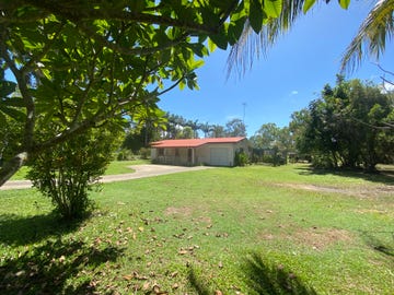 32 Rainbow Street, Armstrong Beach, Qld 4737 - House for 