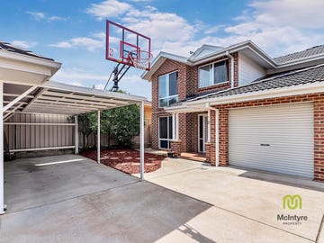 2/9 Morton Street, Queanbeyan, NSW 2620 - Townhouse for 