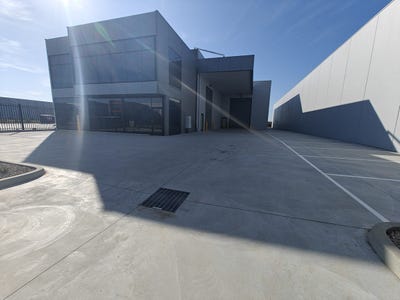 24 Sette Circuit, Pakenham, VIC