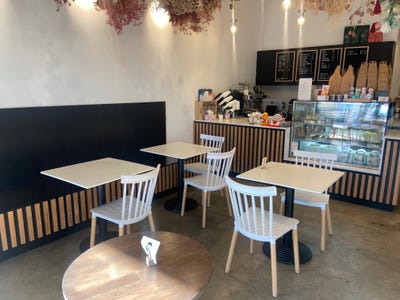 Parkwood Shopping Centre, Shop 5, 78-82 Vellgrove Avenue, Parkwood, WA