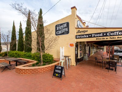- Bartys Cafe, Coolamon, NSW