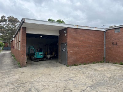 2/22 JESMOND ROAD, Croydon, VIC