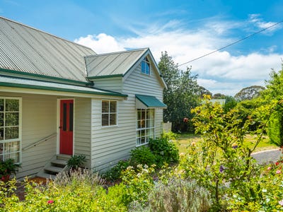 Prime Macedon Location for Home or Business, 22 Victoria Street, Macedon, VIC
