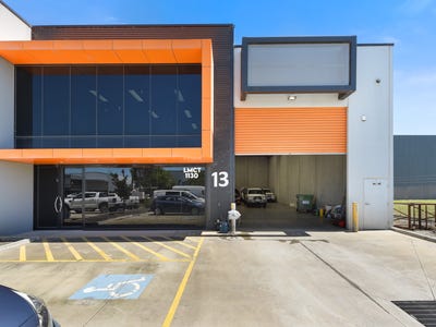 13 Commercial Drive, Pakenham, VIC