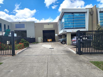 18A Yellowbox Drive, Craigieburn, VIC