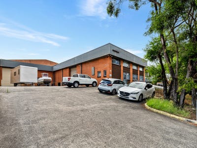 32 Garema Circuit, Kingsgrove, NSW