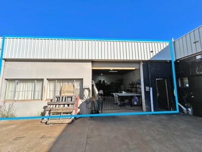 2/4 Commerce Avenue, Warana, QLD