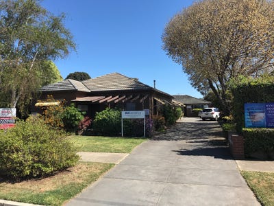 2/112 Synnot Street, Werribee, VIC