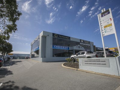 8/7 Prindiville Drive, Wangara, WA