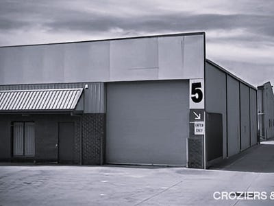 2/5 Trawalla Avenue, Thomastown, VIC