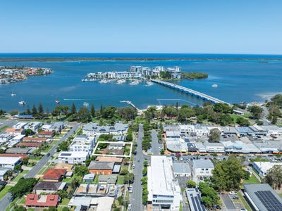 7-9 Bruce Avenue, Paradise Point, QLD