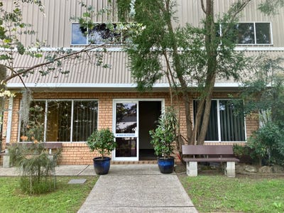 1a/32 Ace Crescent, Tuggerah, NSW