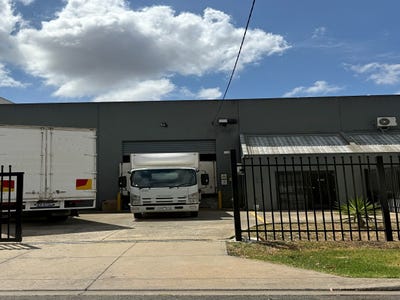 22 Knight Avenue, Sunshine North, VIC