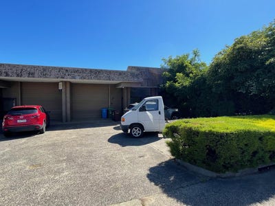 Unit  3, 15 Stud Road, Bayswater, VIC