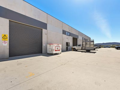 5/7 Cessna Way, Cambridge, TAS