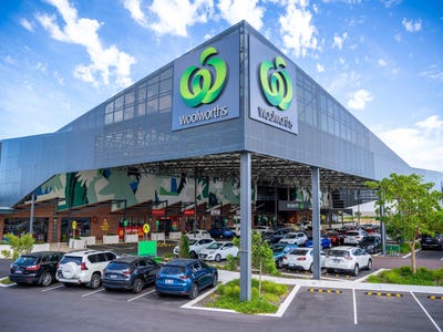 Woolworths Clarkson Shopping Centre 19 Neerabup Road, Clarkson, WA