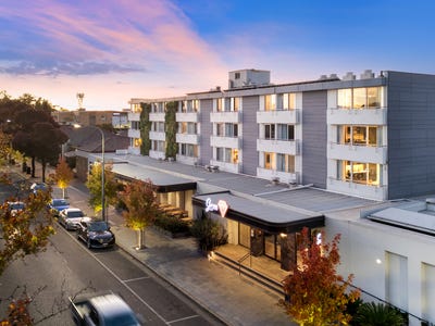 The Gem Hotel, 201-207 Banna Avenue, Griffith, NSW