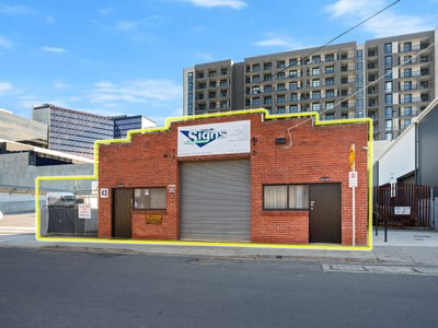 43 Cambro Road, Clayton, VIC