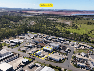 10 Dennis Street, Boyne Island, QLD