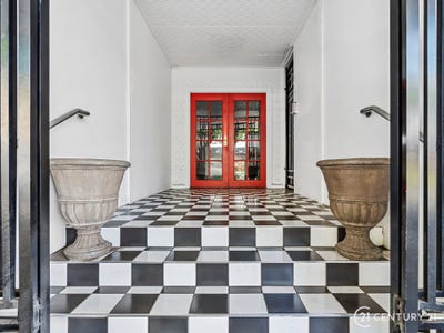 151 East Street, Rockhampton City, QLD