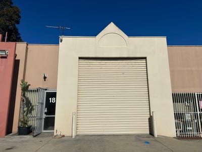 18/12-20 James Court, Tottenham, VIC