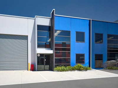 12 Trinity Way, Pakenham, VIC