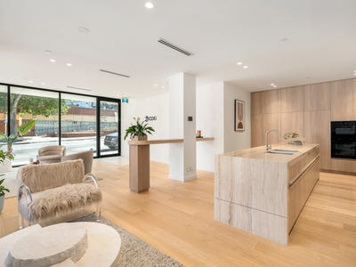 2/382-386 Burwood Road, Hawthorn, VIC