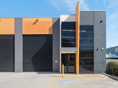 2/1 ARCHER DRIVE, Mornington, VIC