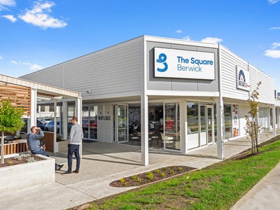 Berwick Square, 121 Grices Road, Clyde North, VIC
