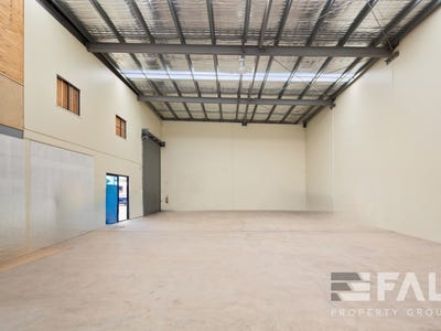 Unit  2A, 3-5 Hinkler Court, Brendale, QLD