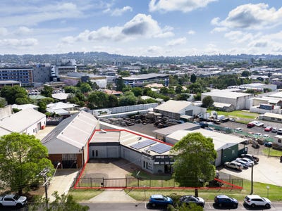 13 Diagonal Street, South Toowoomba, QLD