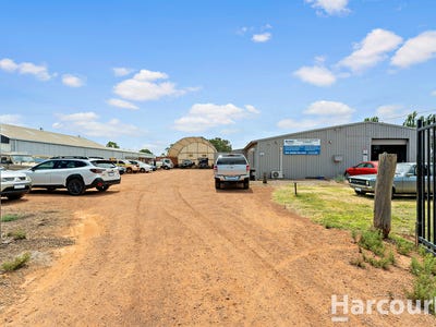 8 Cox Street, Pinjarra, WA