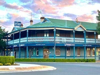 The Railway Hotel, 134-136 Hoskins Street, Temora, NSW