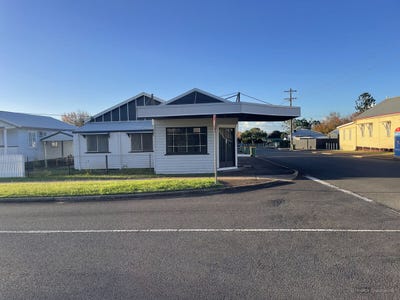 5a Clairmont Street, Newtown, QLD