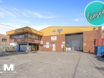 18 Garema Circuit, Kingsgrove, NSW