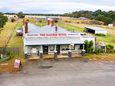 5280 Railway Hotel - Midland Highway, Elaine, VIC