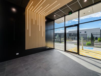 15 Robbins Circuit, Williamstown North, VIC