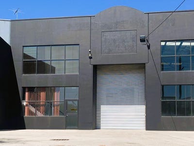 2/56 Barrie Road, Tullamarine, VIC