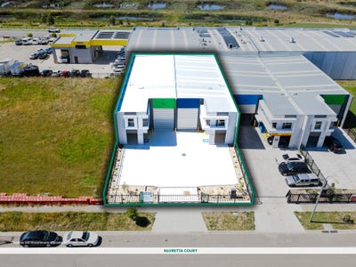 1 & 2/16 Silvretta Court, Clyde North, VIC