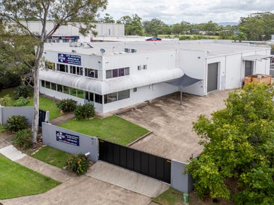 7 Commercial Drive, Ashmore, QLD