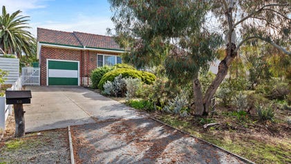 Property at 50 Coleman Crescent, Melville, WA 6156