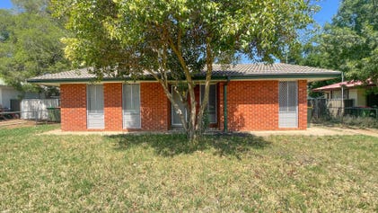Property at 9 Crouch Street, Forbes, NSW 2871