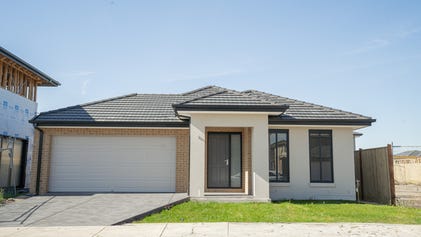 Property at 3 Hydrogen Circuit, Clyde North, VIC 3978