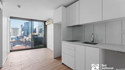 5602D/648 Lonsdale Street, Melbourne VIC 3000 - Apartment For Rent