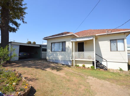 7 Kite Street, Cowra, NSW 2794 - realestate.com.au