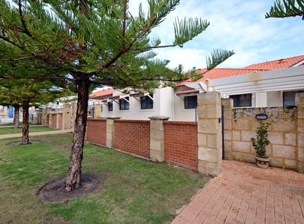 17/14 Itea Place, Mindarie WA 6030