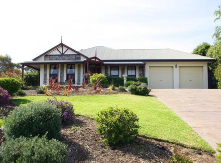 12 Jutland Parade, Woodcroft, SA 5162 - realestate.com.au